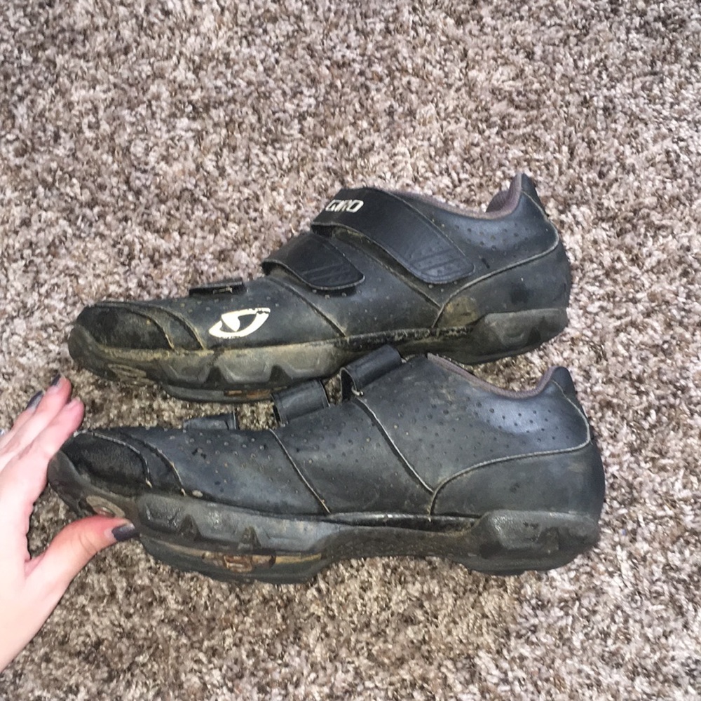 Giro Cycling Shoes - Picture 5 of 8
